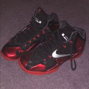 Lebron 9 Men’s Sneakers